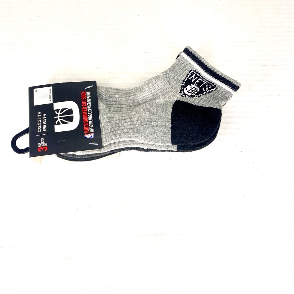 NBA Nets KIDS Gray and Black 1/4 Crew Athletic Socks 3Pack, Sz 7-9 M